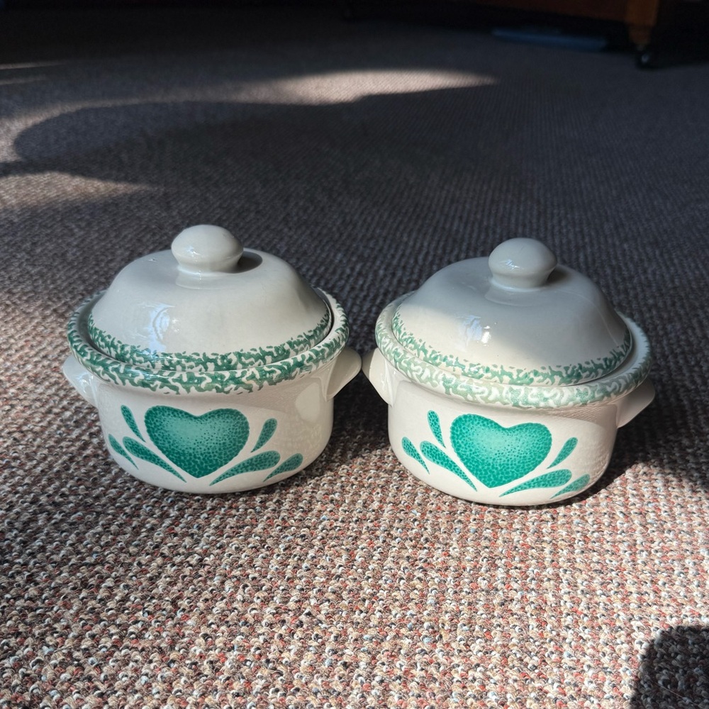 green heart ceramic spongeware lidded soup crocks